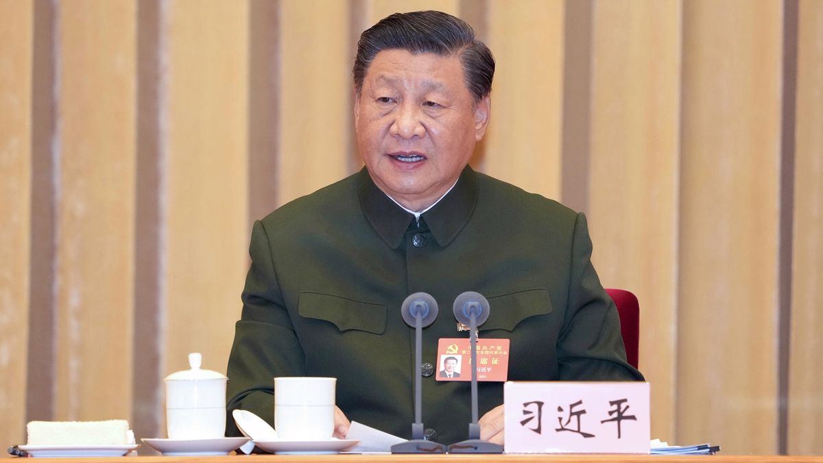 习近平出席军队辅导干部会议并颁发重要讲话